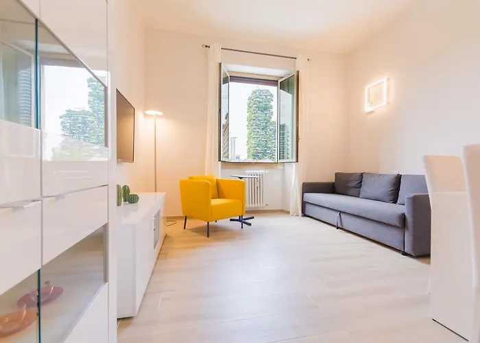 Isola Apartment Milan